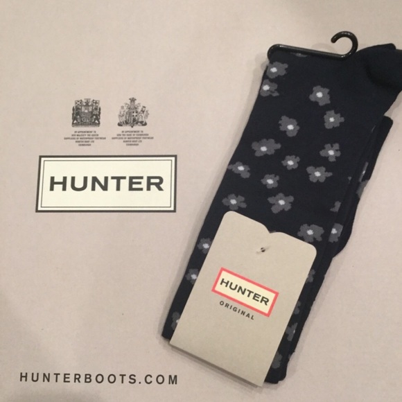 HUNTER blue floral tall boot socks - Picture 2 of 7